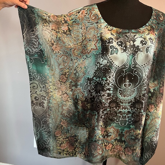 BLEU Sheer Green Poncho Blouse - Picture 5 of 10